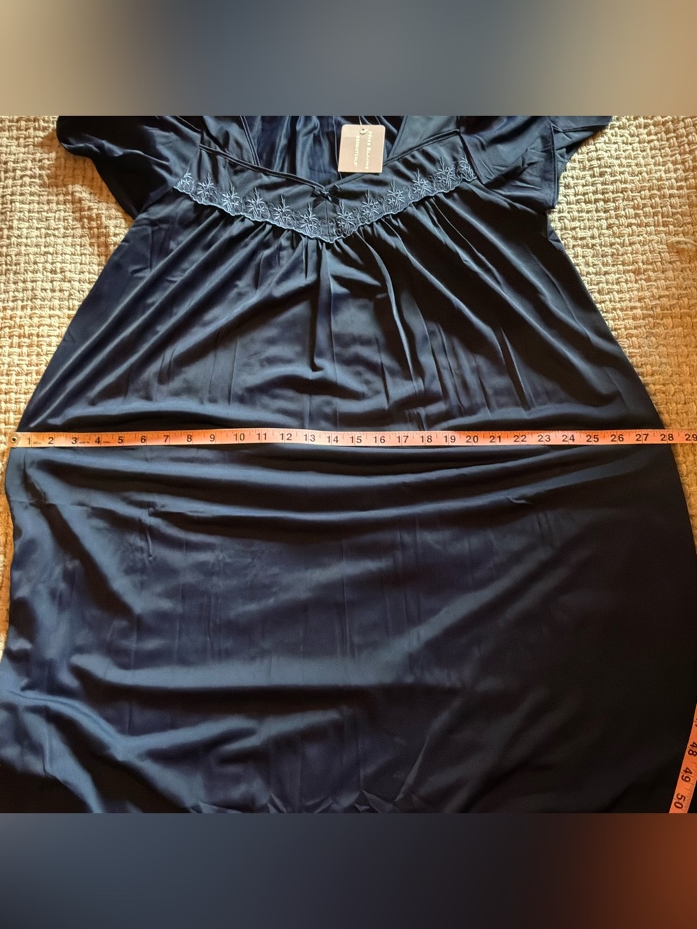 🌙✨🆕🏷️ Miss Elaine Essentials Nightgown PM Petite Medium Navy Embroidered - Picture 11 of 16
